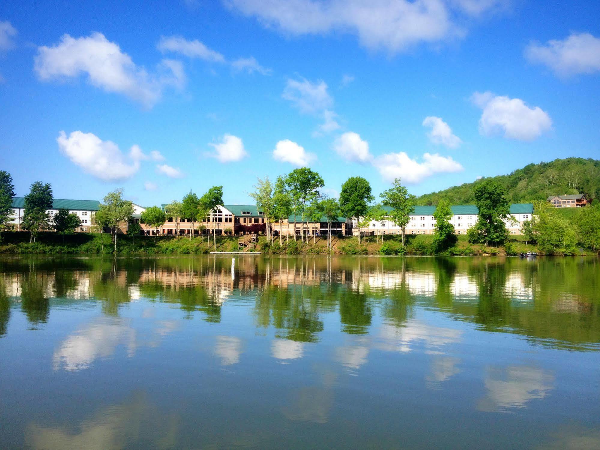 Stonewall Resort Roanoke Extérieur photo