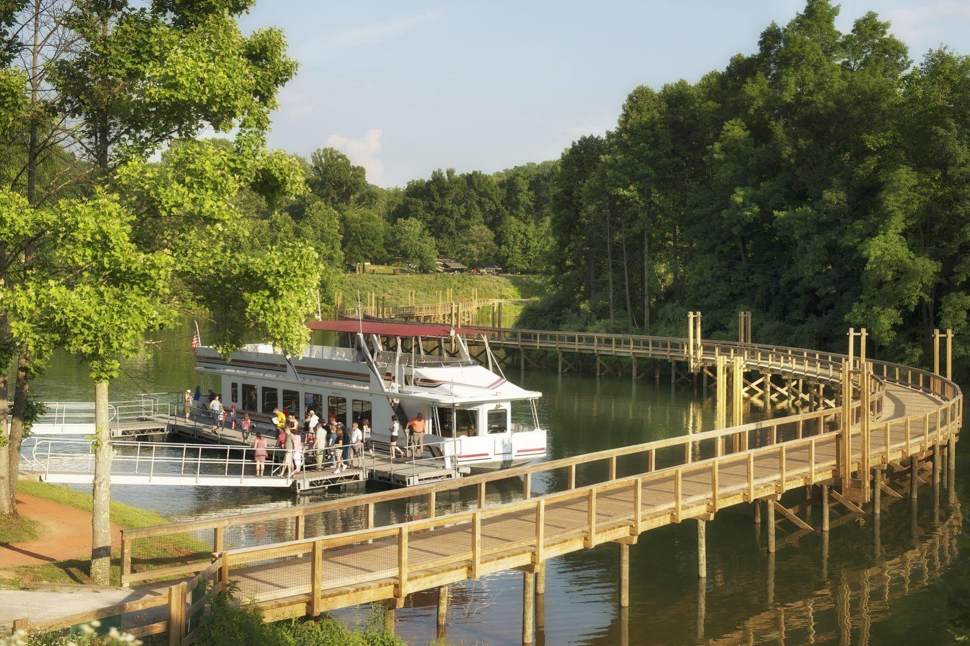 Stonewall Resort Roanoke Extérieur photo